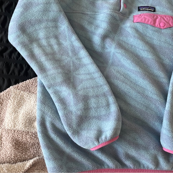 Patagonia Synchilla Sweatshirt Pullover Eucalyptus Fronds Berlin Blue Pink - Picture 9 of 9